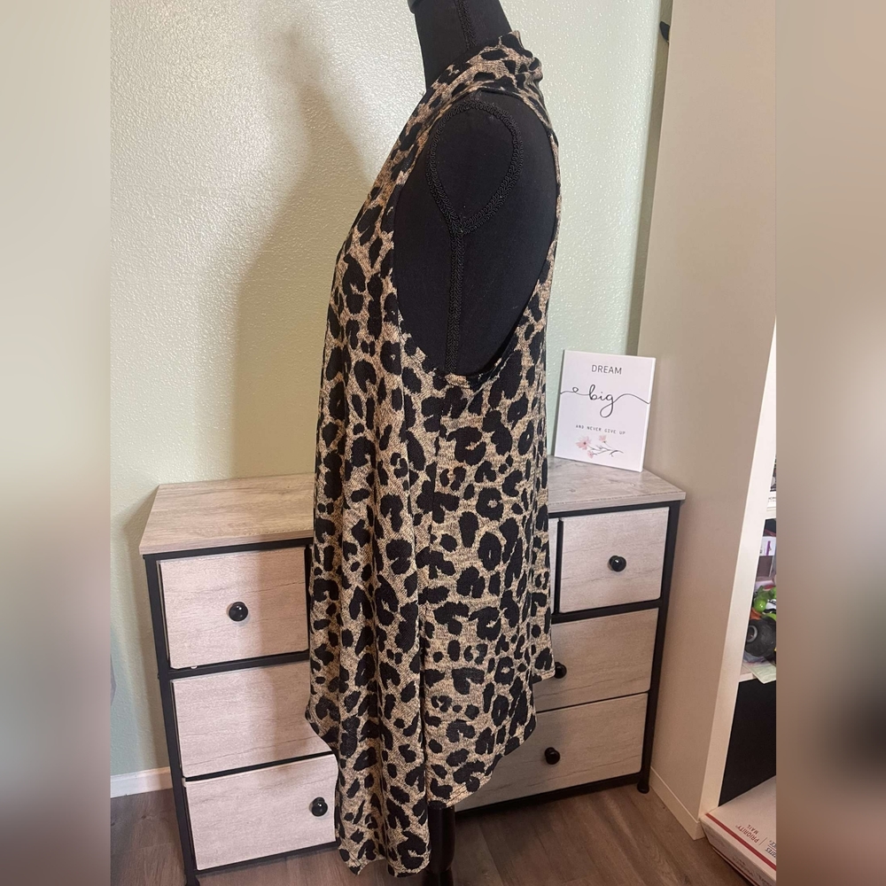 Crepes Cheetah Print Cardigan Vest